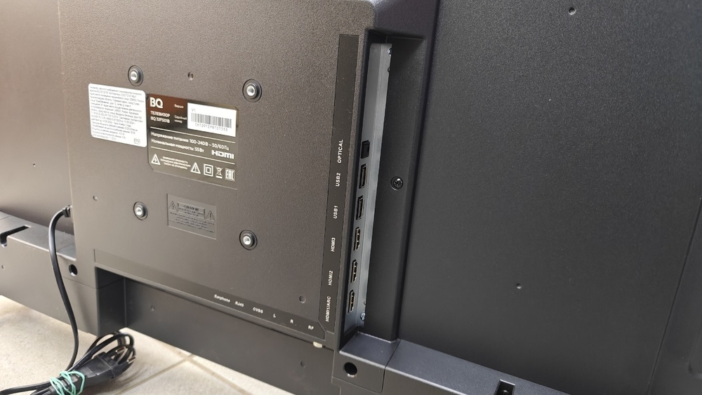 LED Телевизор BQ 32FS01B