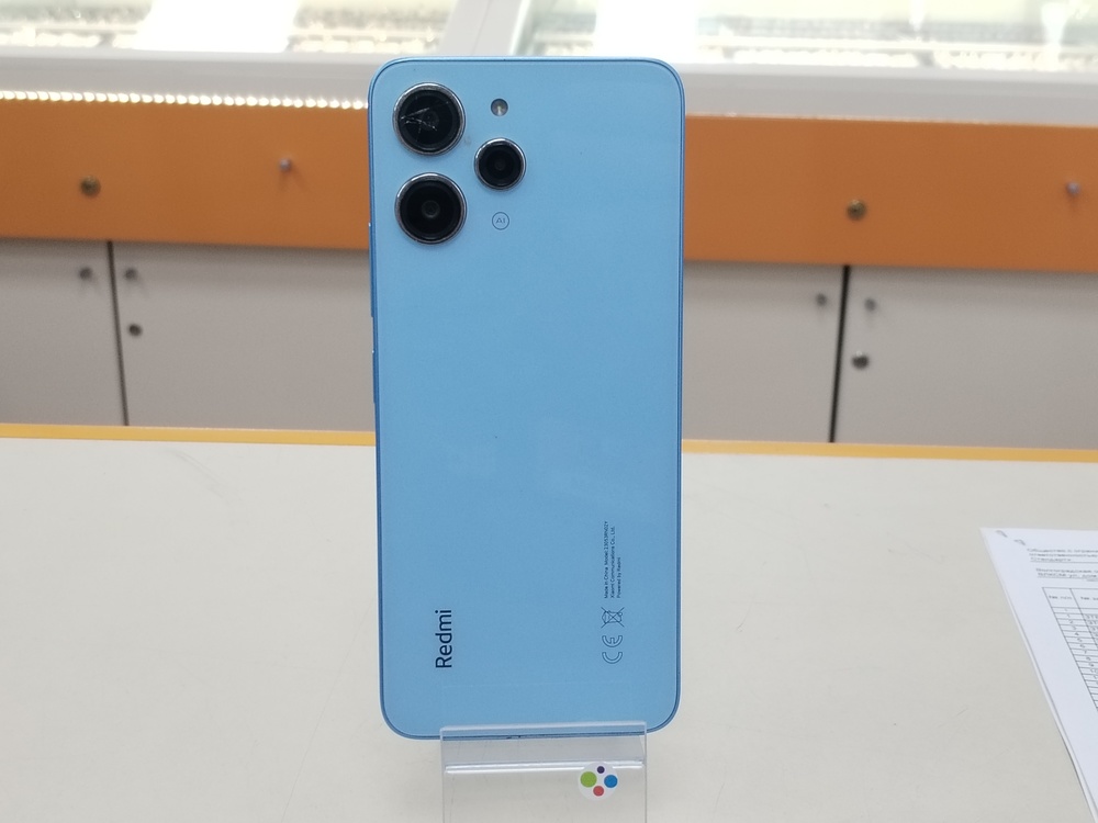 Смартфон Xiaomi Redmi 12 8/256