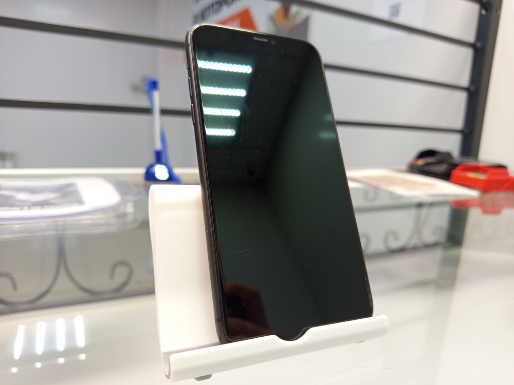 Смартфон Apple iPhone 11 64Gb