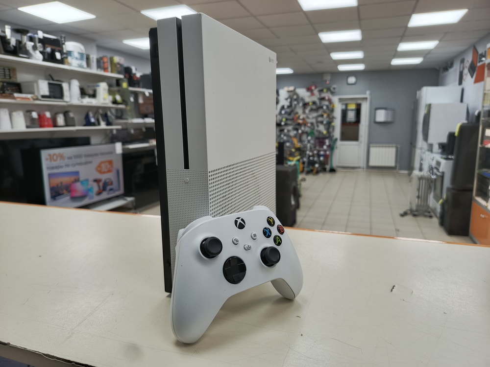 Игровая приставка Xbox One S 1TB