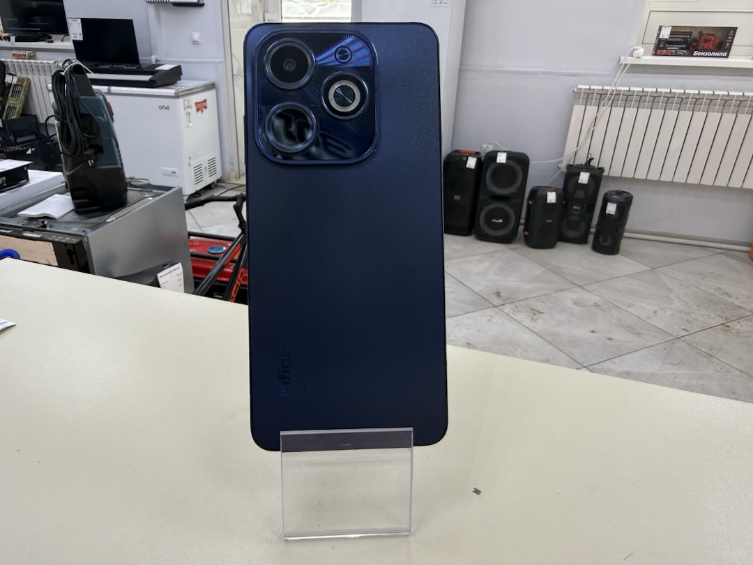 Смартфон Infinix HOT 40i 4/128