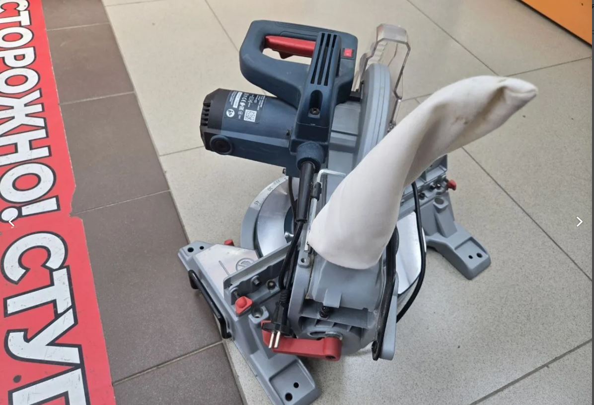 Торцовочная пила Bosch GCM 216