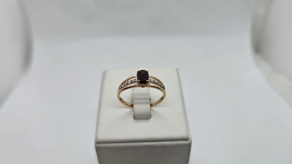 КОЛЬЦО С КАМНЯМИ (Au 585)