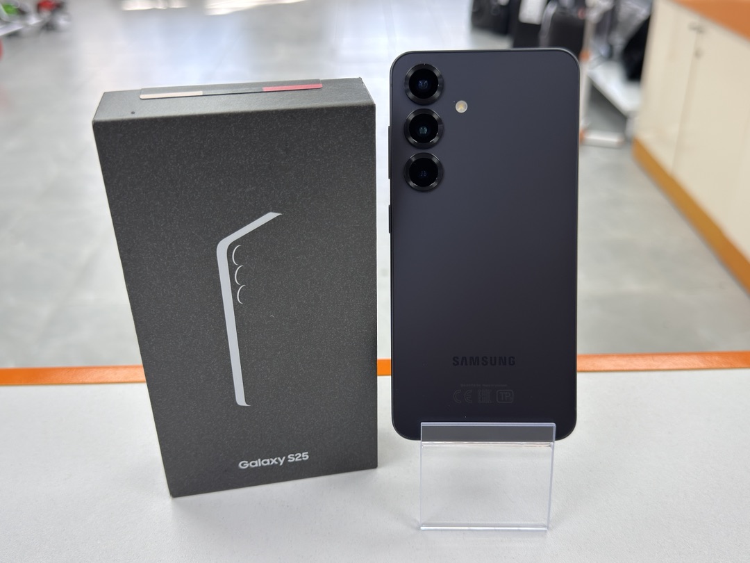 Смартфон Samsung Galaxy S25 12/512