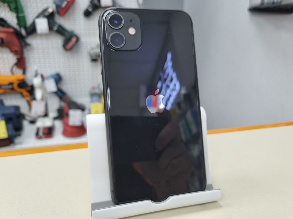 Смартфон Apple iPhone 11 128Gb