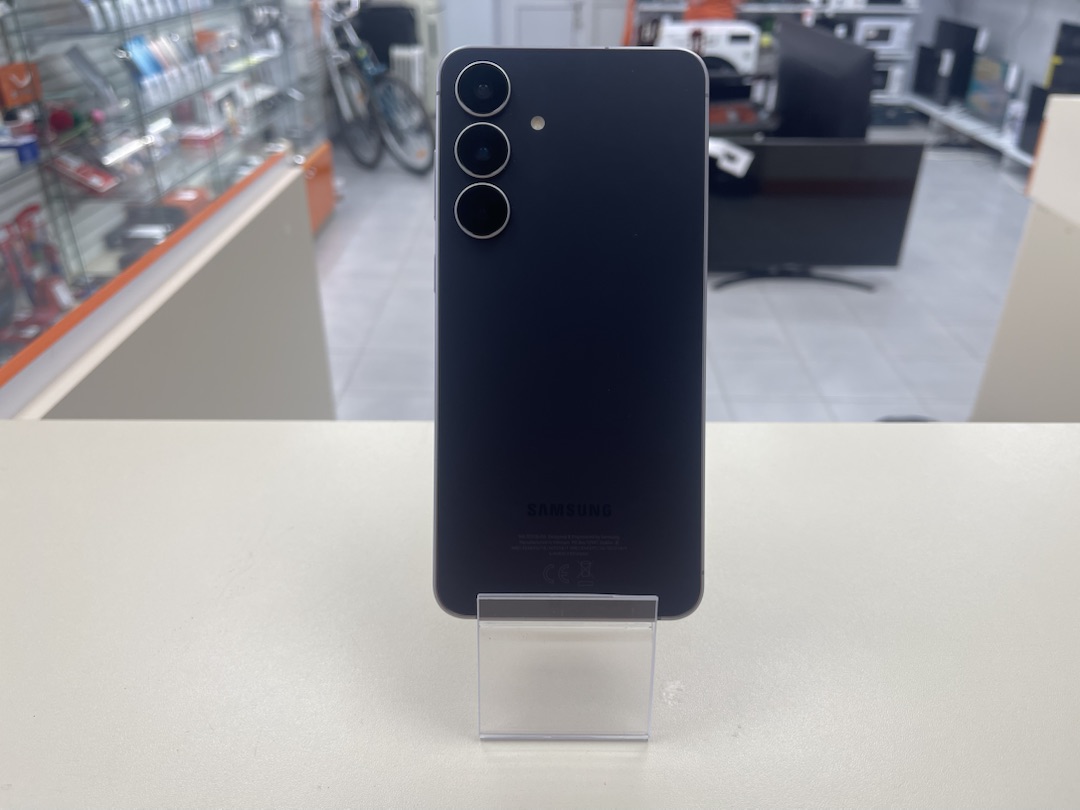 Смартфон Samsung Galaxy S25 FE 8/256