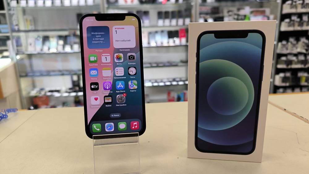 Смартфон Apple iPhone 12 64Gb