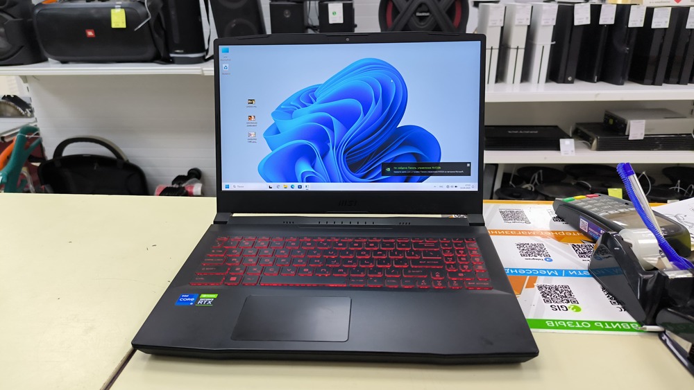 Ноутбук MSI;  Core I5-11400H, GeForce RTX 3060, 16 Гб, 512 GB, Нет