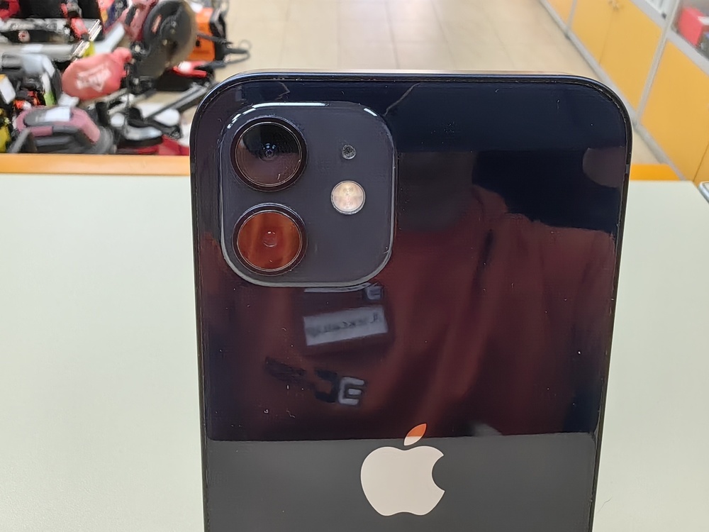 Смартфон Apple iPhone 12 128Gb