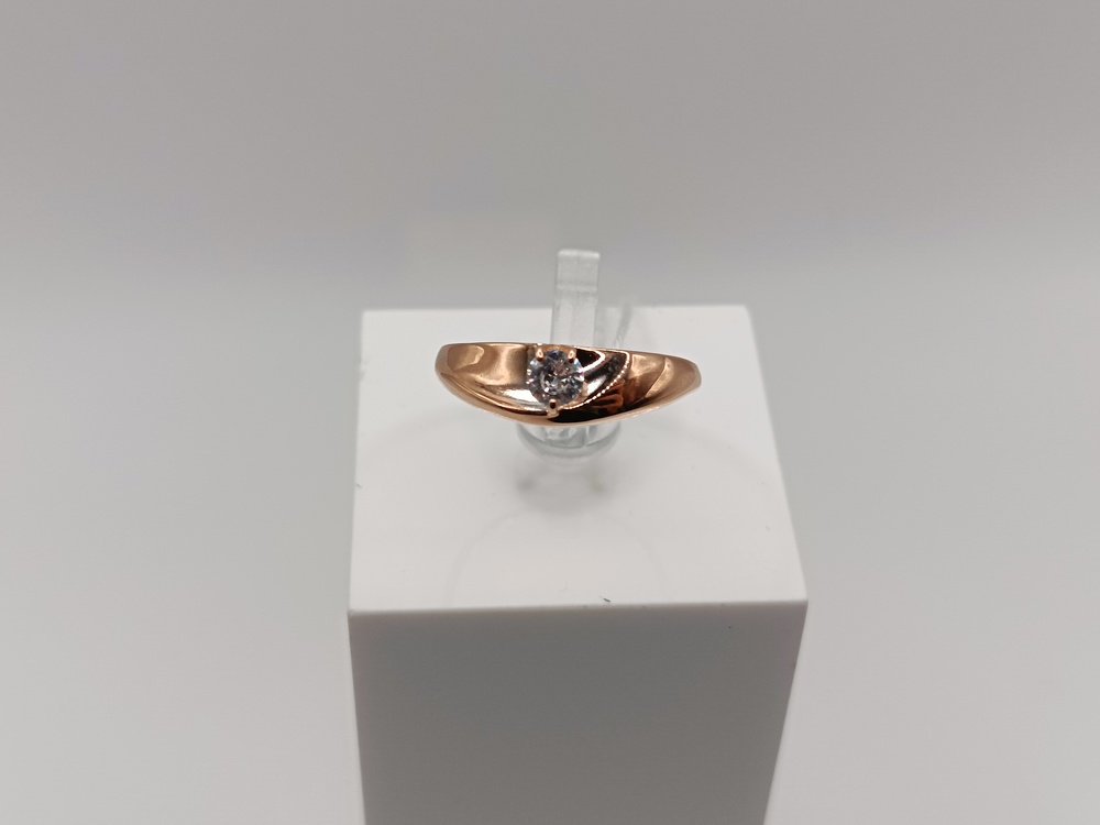 КОЛКМ585 КОЛЬЦО С КАМНЕМ (Au 585)