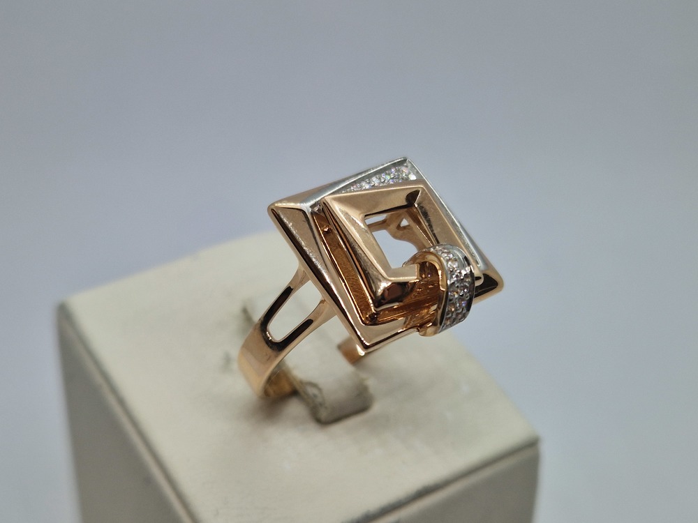 КОЛЬЦО С КАМНЯМИ (Au 585)