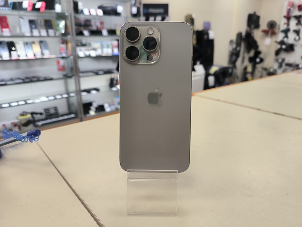 Смартфон Apple iPhone 15 Pro Max 256Gb