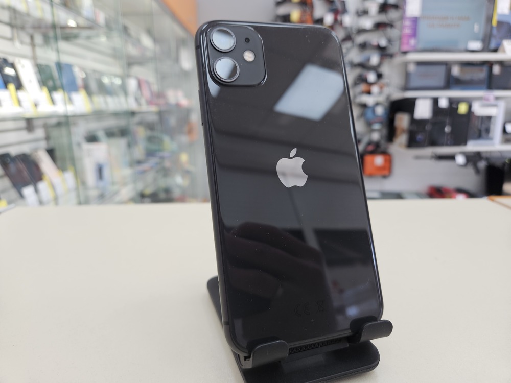Смартфон Apple iPhone 11 64Gb