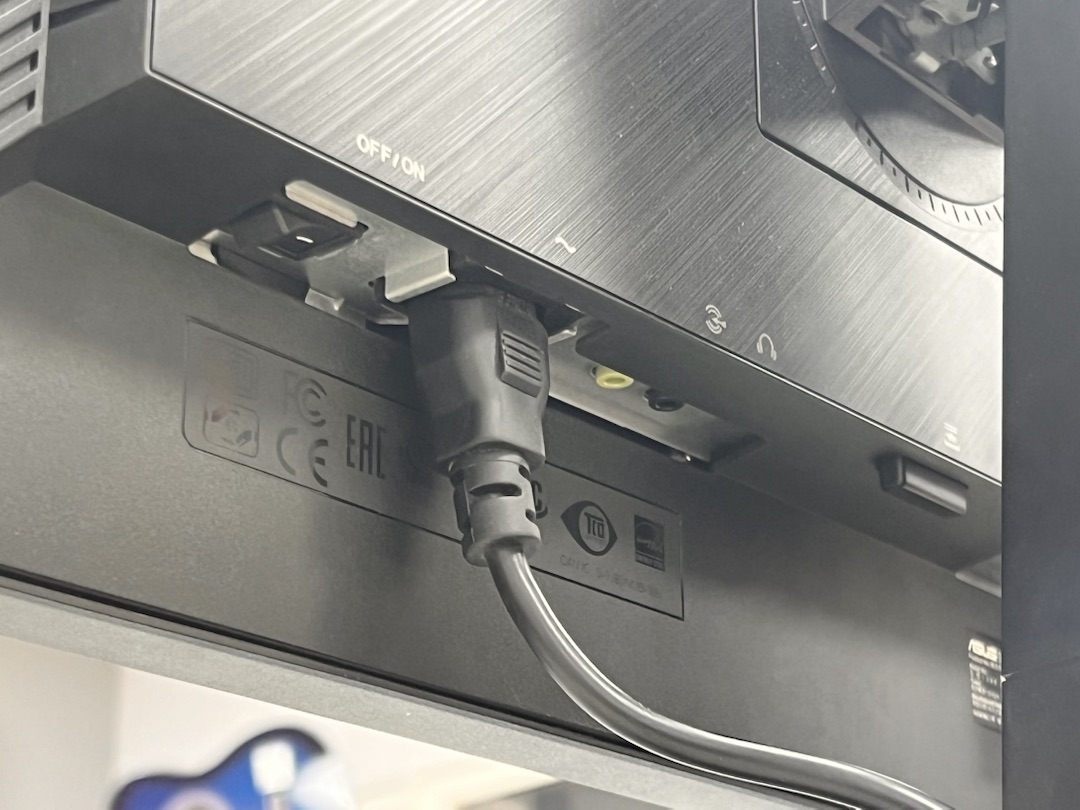 Монитор Asus BE24EQSB
