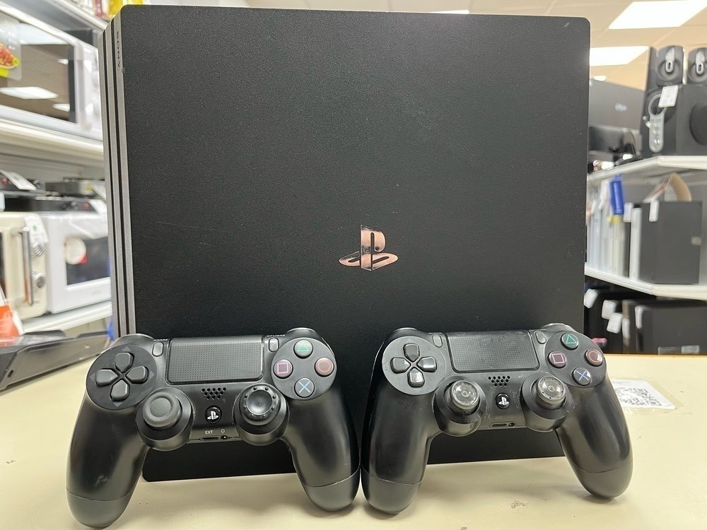 Игровая приставка PlayStation 4 Pro 1Tb