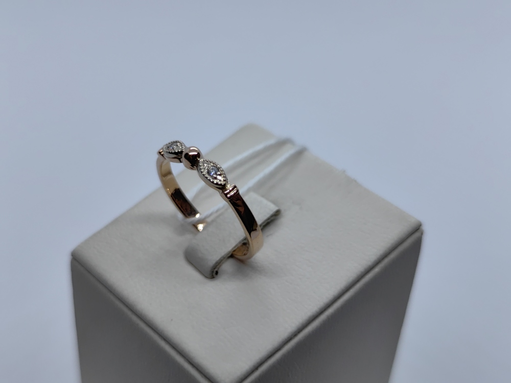 КОЛЬЦО С КАМНЯМИ (Au 585)