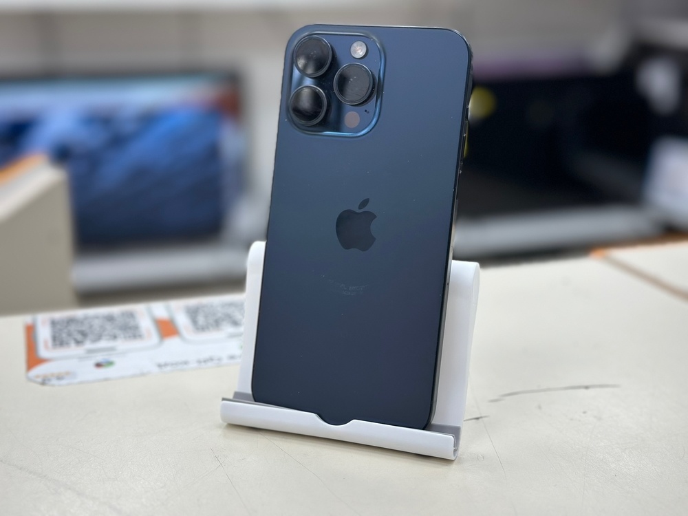Смартфон Apple iPhone 15 Pro Max 256Gb