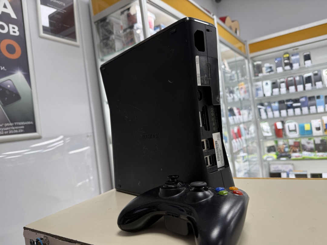 Игровая приставка Xbox 360 S