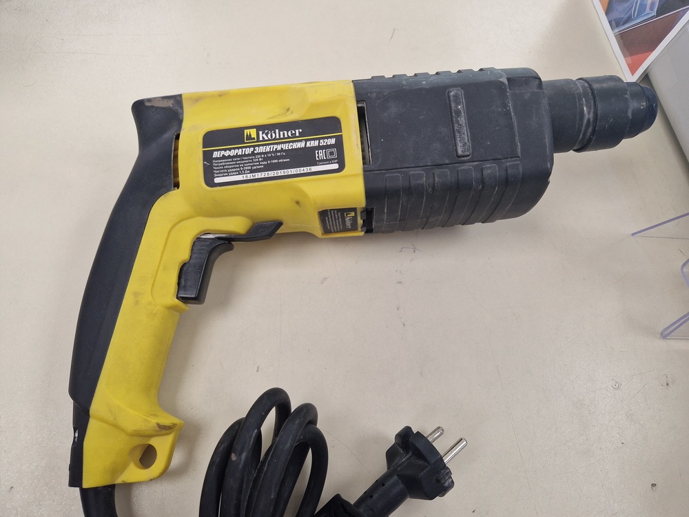 Перфоратор KOLNER KRH 520H;