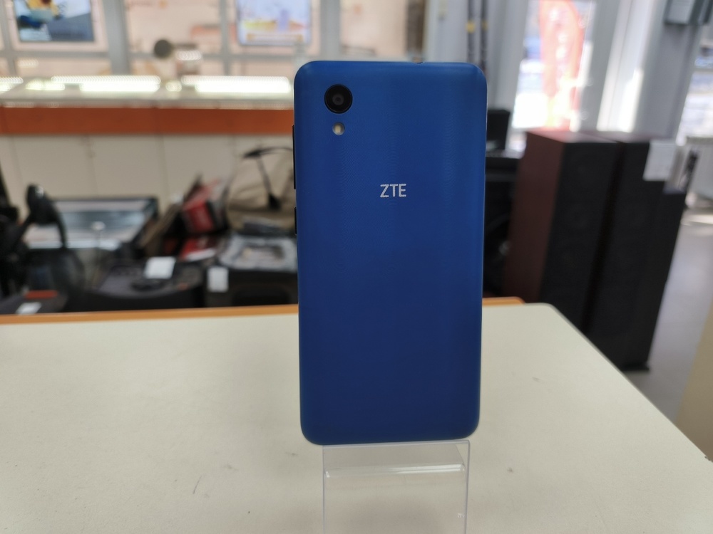 Смартфон ZTE Blade L8