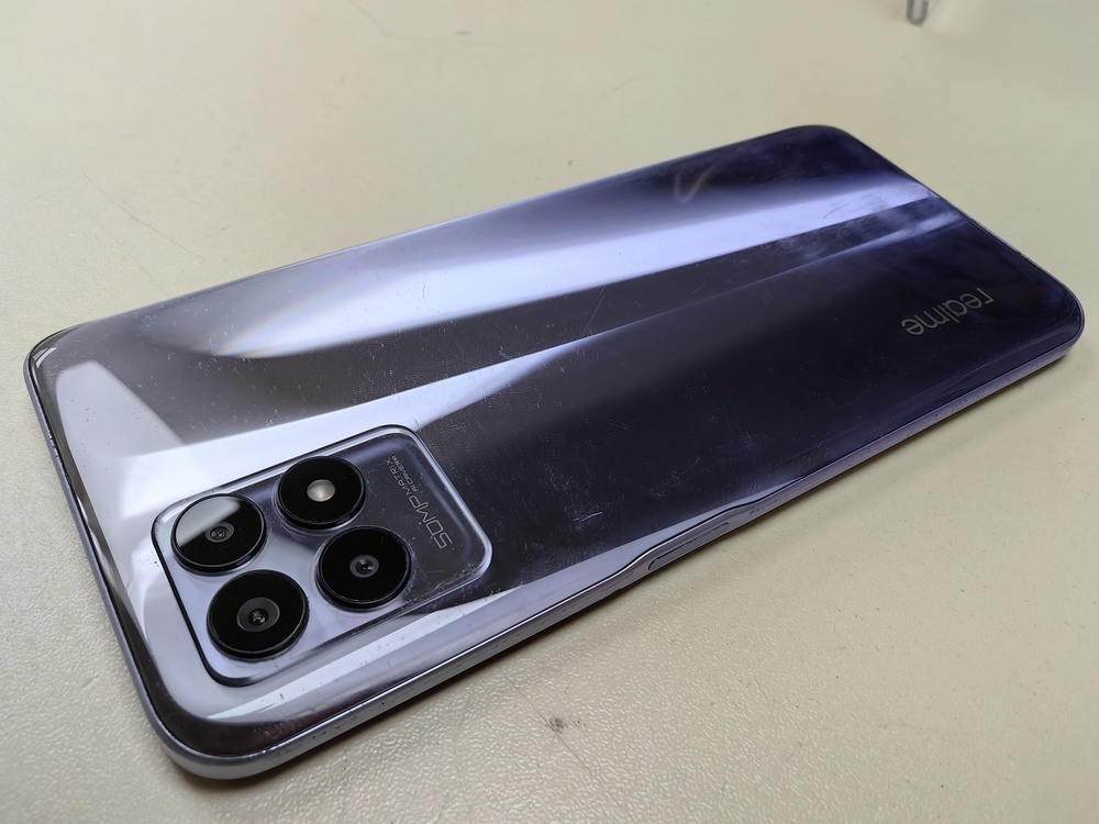 Смартфон Realme 8i 4/64