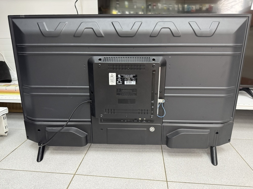 LED Телевизор HI VHIX-40F152MSY