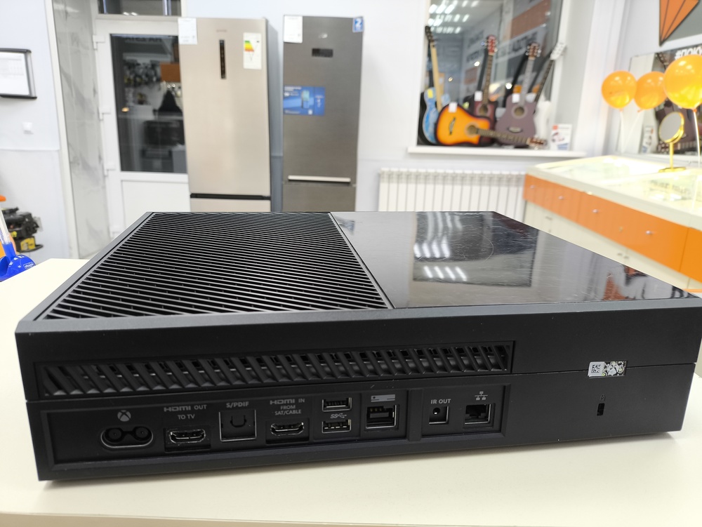 Игровая приставка Xbox One 500Gb