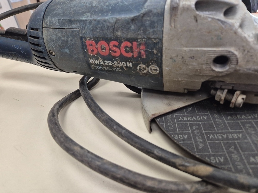Угловая шлифмашина Bosch GWS 22-230 H