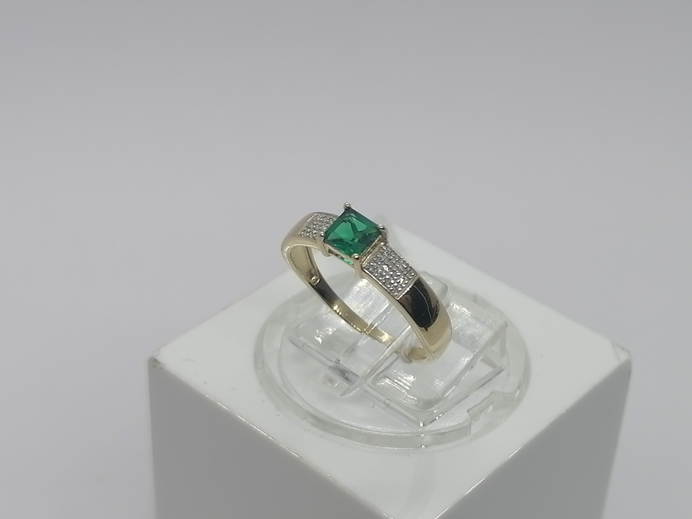 КОЛКМИ585 КОЛЬЦО С КАМНЯМИ (Au 585)