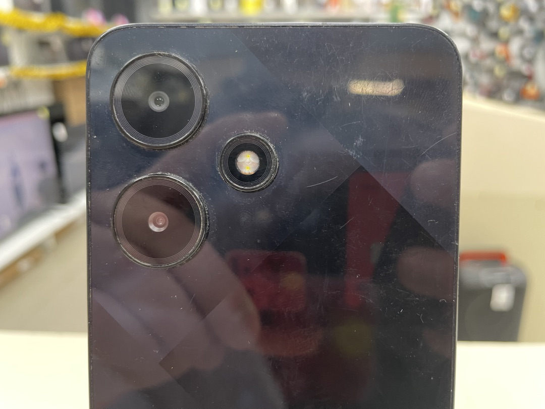 Смартфон Infinix HOT 30i 8/128