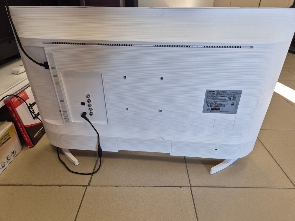 LED Телевизор Samsung UE32N4010AU