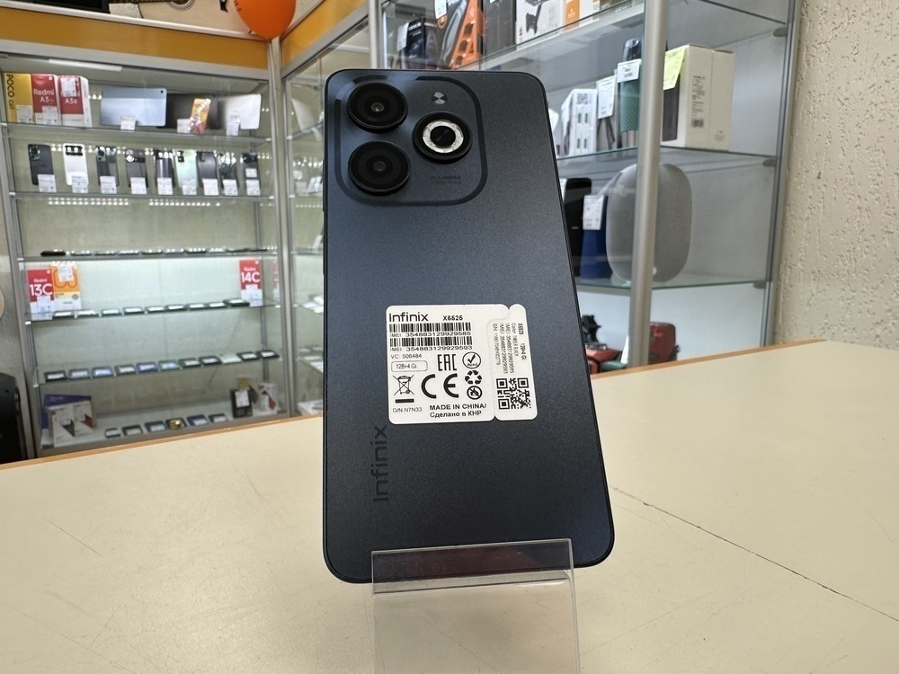 Смартфон Infinix Smart 8 4/128
