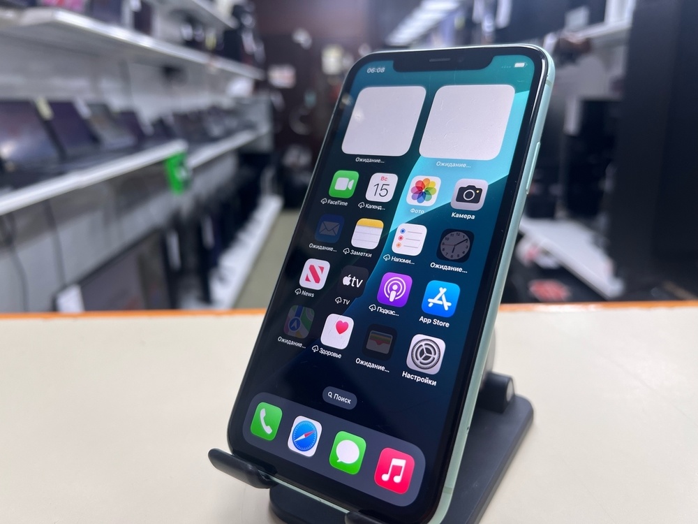 Смартфон Apple iPhone 11 64Gb