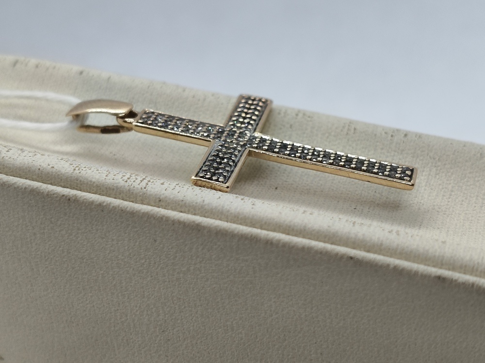 ПОДККИ585 ПОДВЕСКА КРЕСТ С КАМНЯМИ (Au 585)