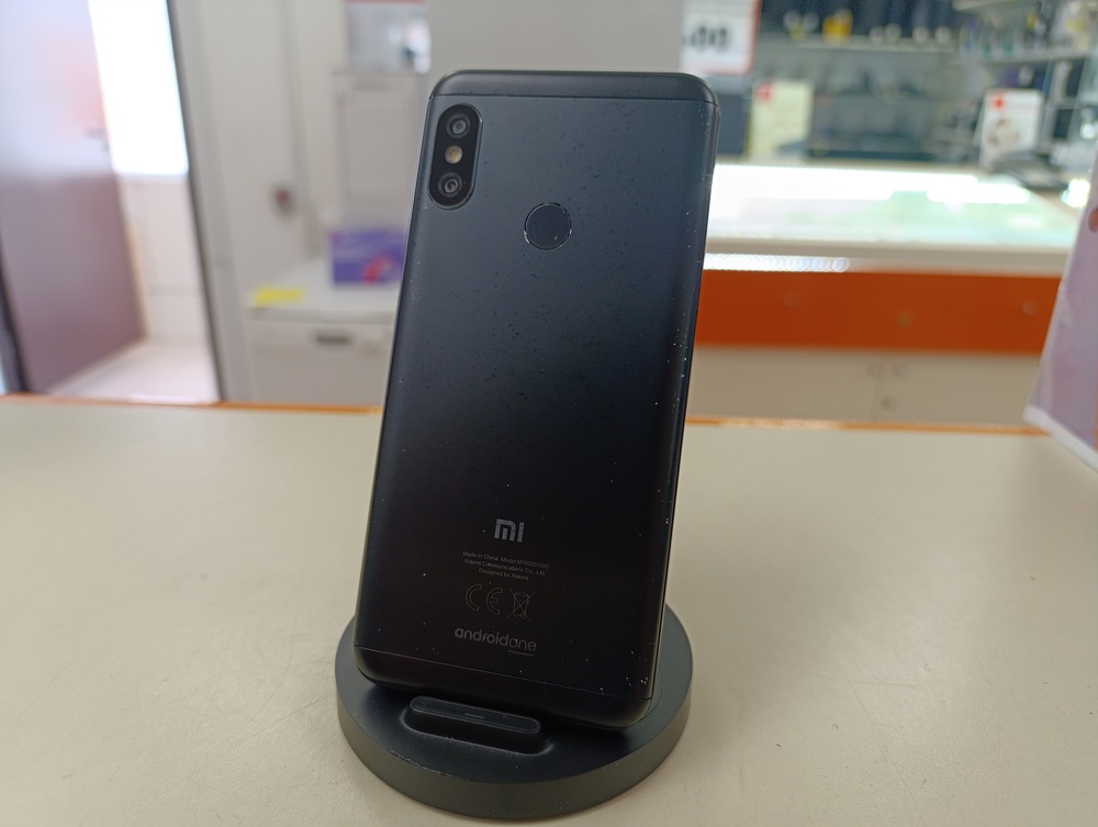 Смартфон Xiaomi Mi A2 Lite 3/32