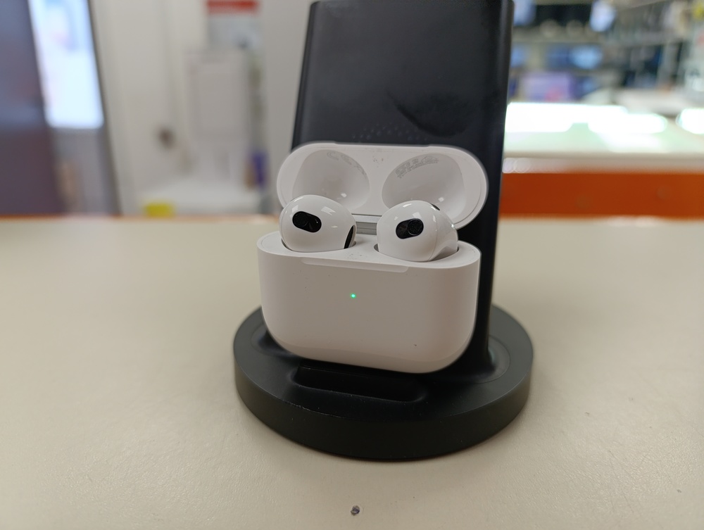 Наушники беспроводные Apple Airpods 3