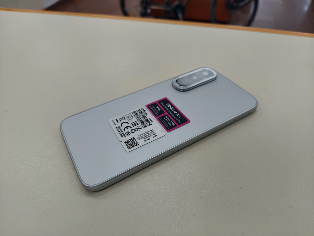 Смартфон Infinix Hot 70 6/128