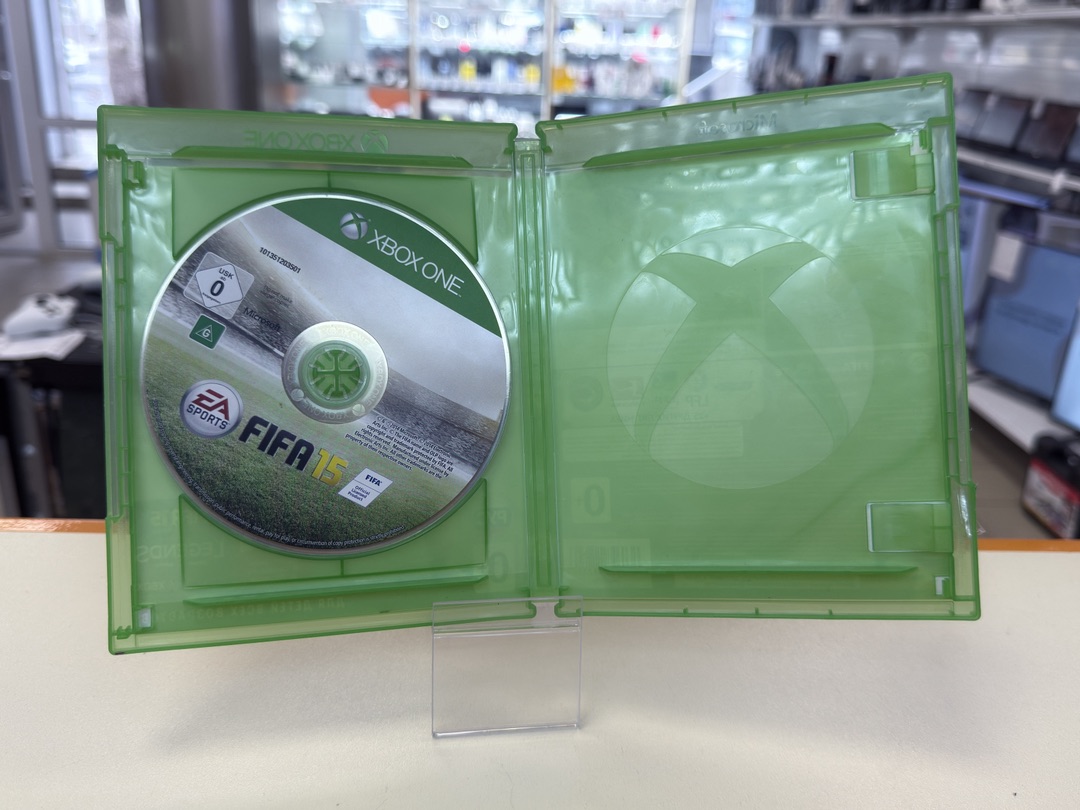 Игра  XBOX FIFA 2015