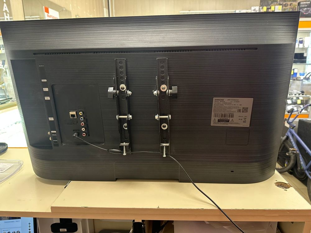 LED Телевизор Samsung BE32R-B