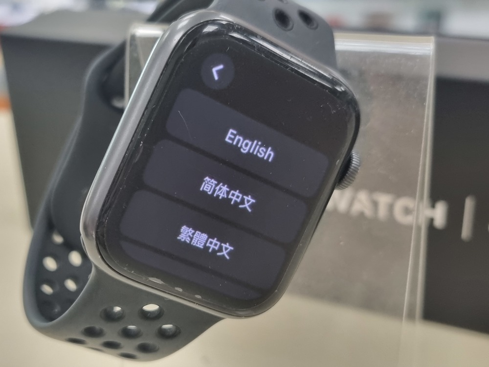 Смарт-часы Apple Watch SE 44mm
