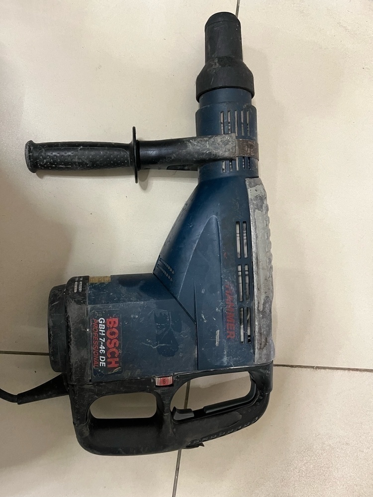 Отбойный молоток Bosch GBH 7-46 DE Professional;