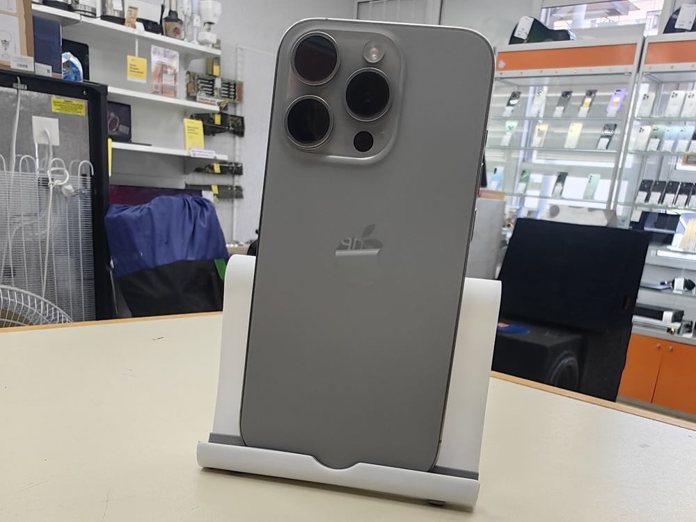 Смартфон Apple Iphone 15 Pro 256Gb eSim