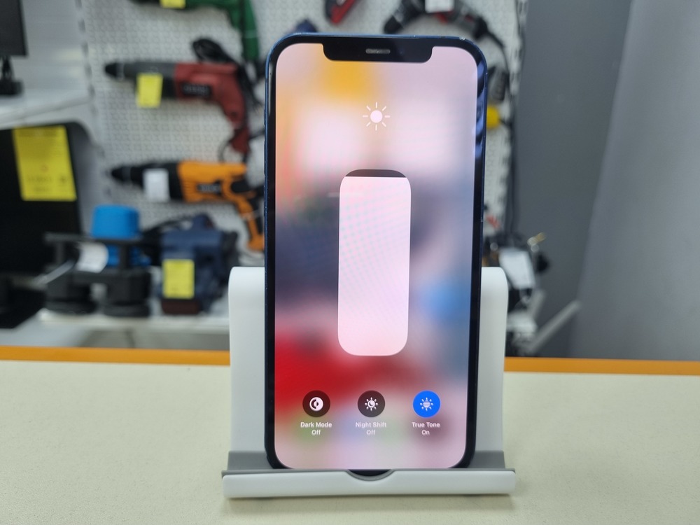 Смартфон Apple iPhone 12 64Gb