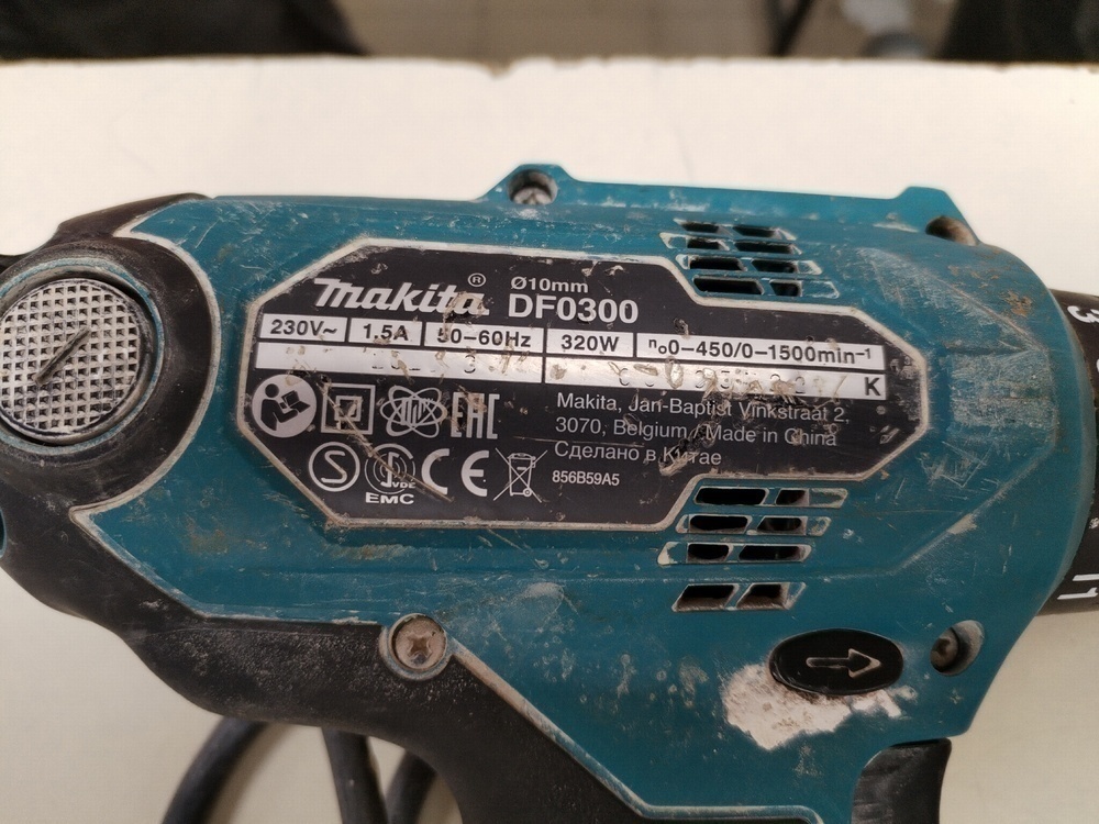 Шуруповерт Makita DF0300