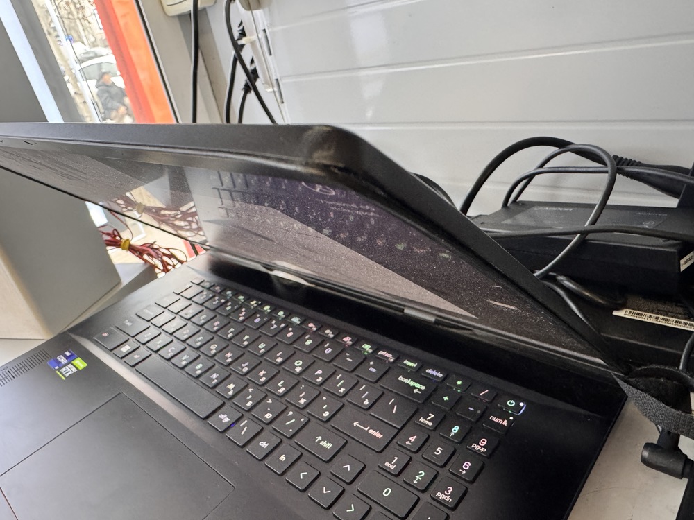 Ноутбук MSI; Core i9-12900H, GeForce RTX 3080 Ti, 64 Гб, 2 Tb, Нет