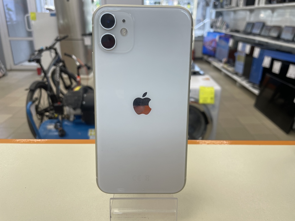 Смартфон Apple iPhone 11 64Gb