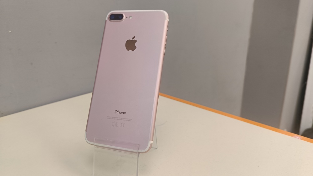 Смартфон Apple iPhone 7 Plus 32Gb