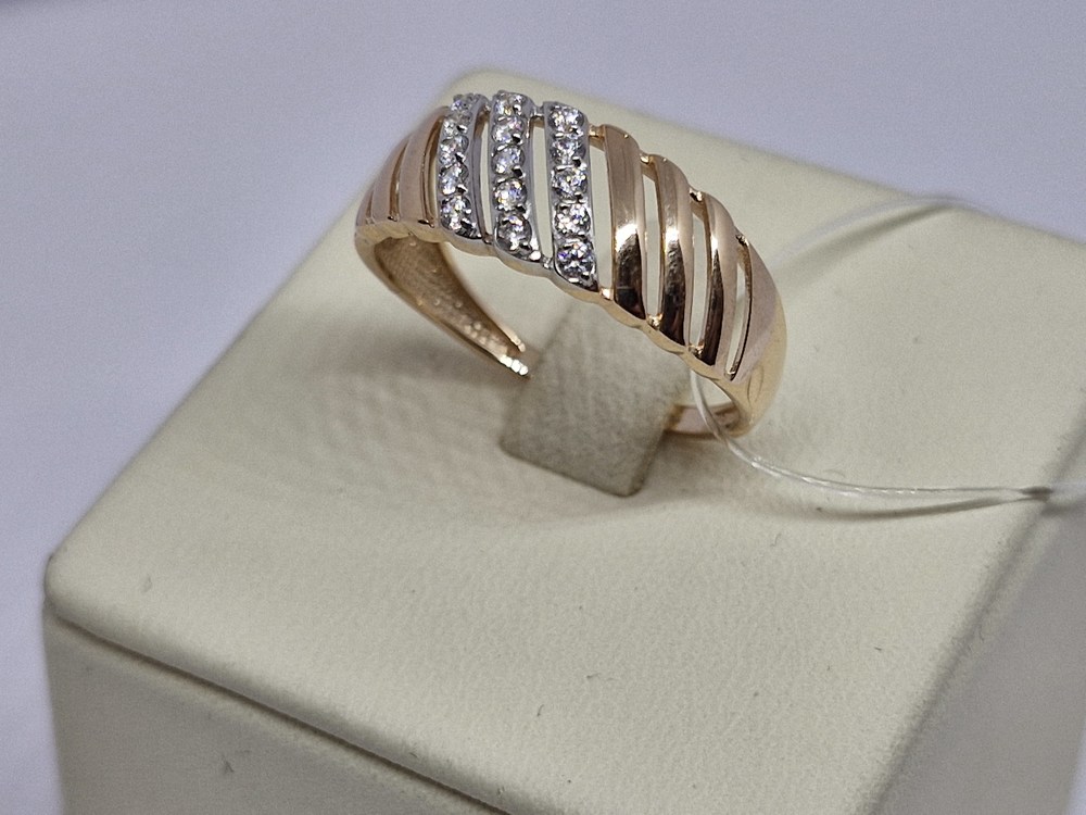 КОЛЬЦО С КАМНЯМИ (Au 585)