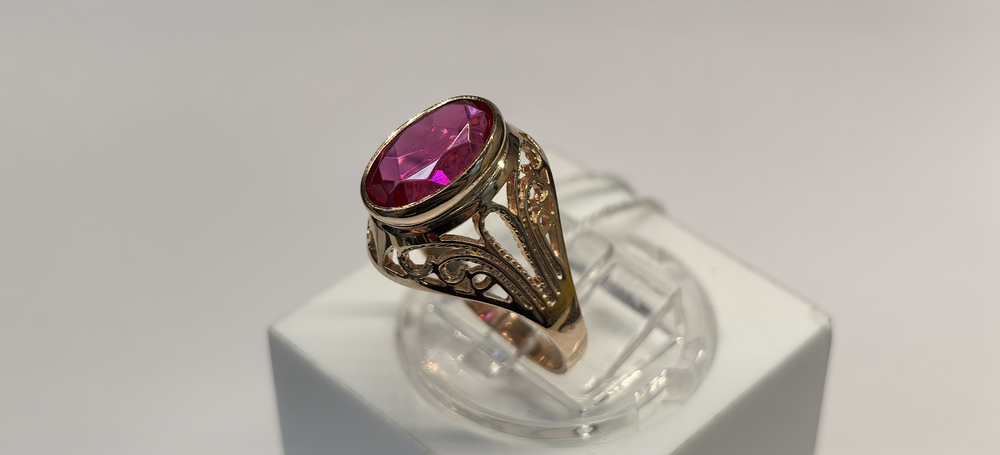 КОЛКМ583 КОЛЬЦО С КАМНЕМ (Au 583)