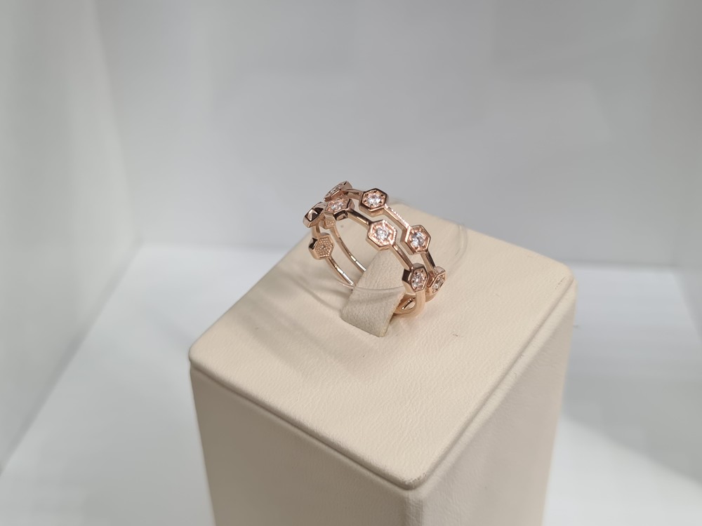 КОЛЬЦО С КАМНЯМИ (Au 585)